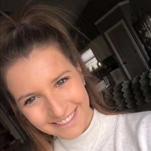 Meet your Posher, Kaitlyn